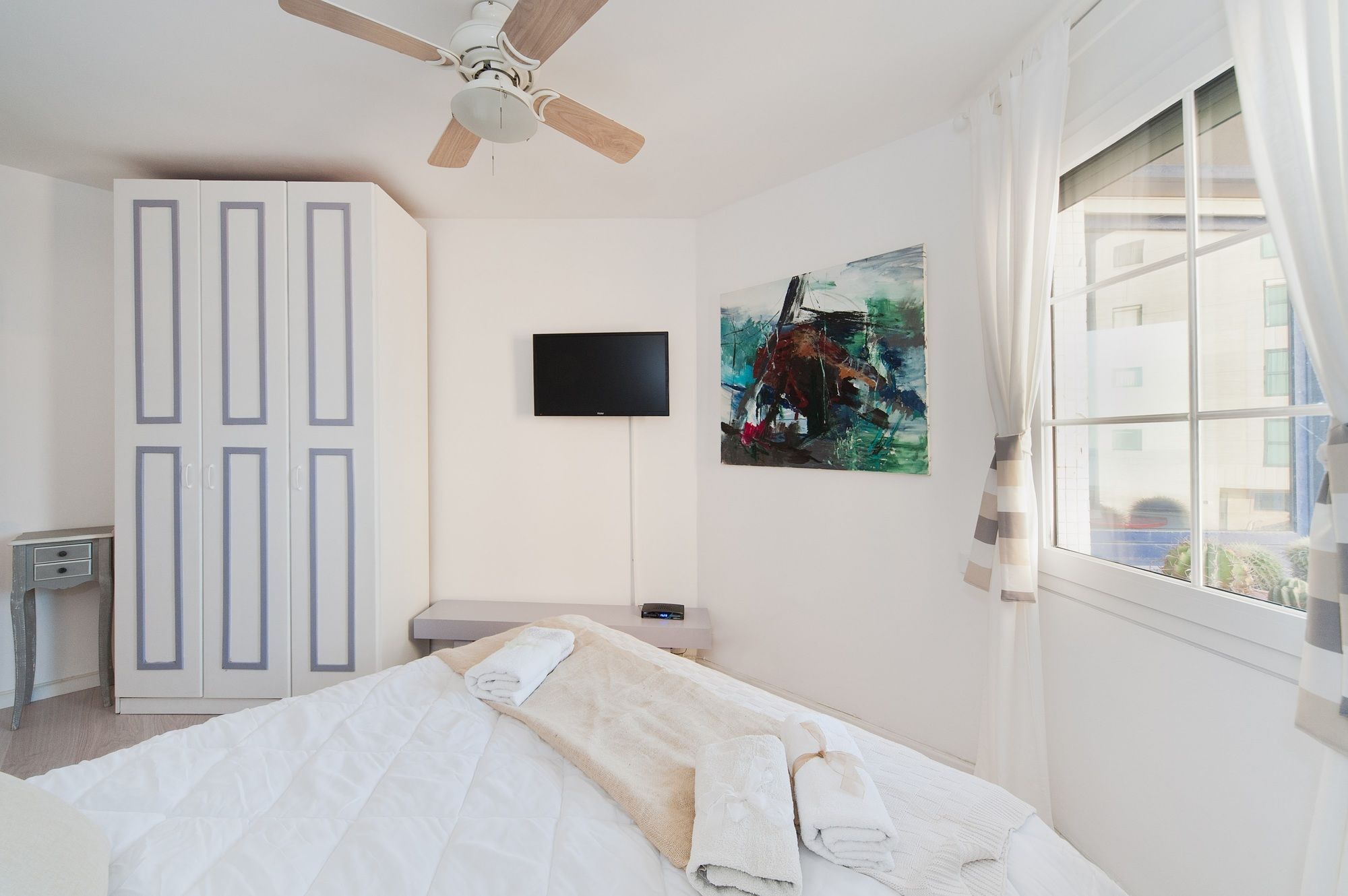 Chic 3Br Apt W Sauna & Parking On The Beach By Sea N' Rent Tel-Aviv Kültér fotó
